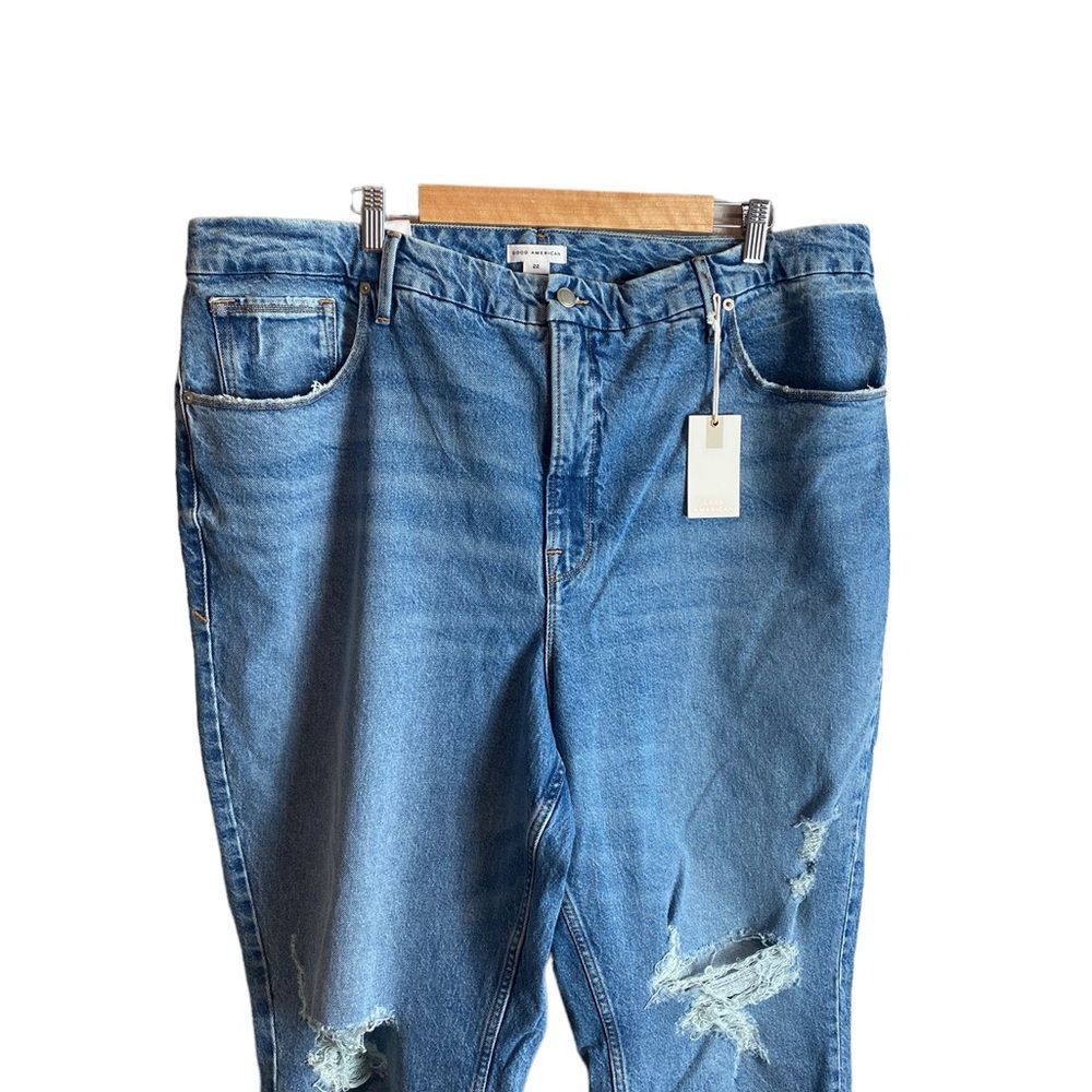 Good American Light Blue Distressed Ankle Jeans - Picture 6 of 13